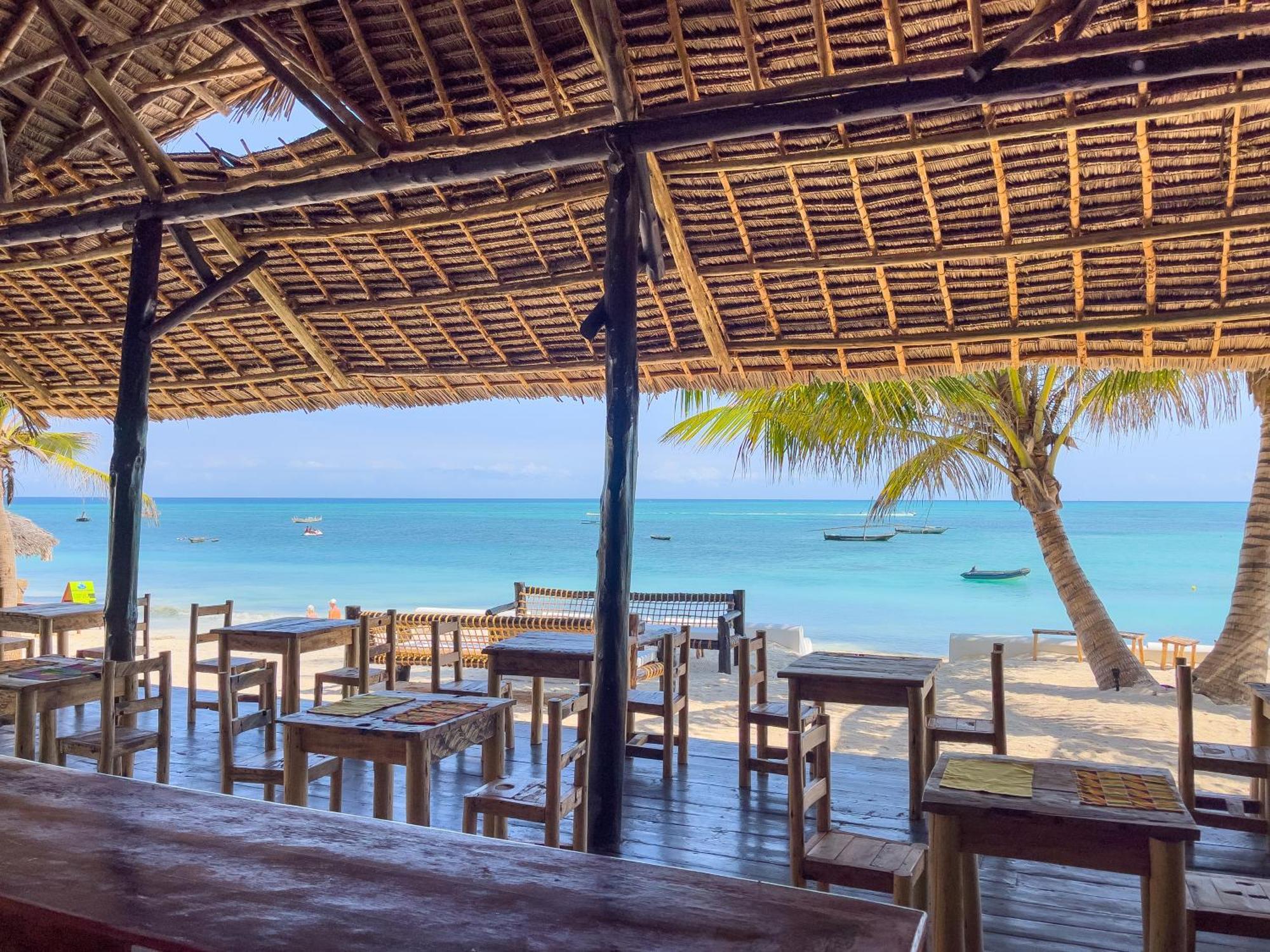 Kibanda Lodge And Beach Club Nungwi Kültér fotó