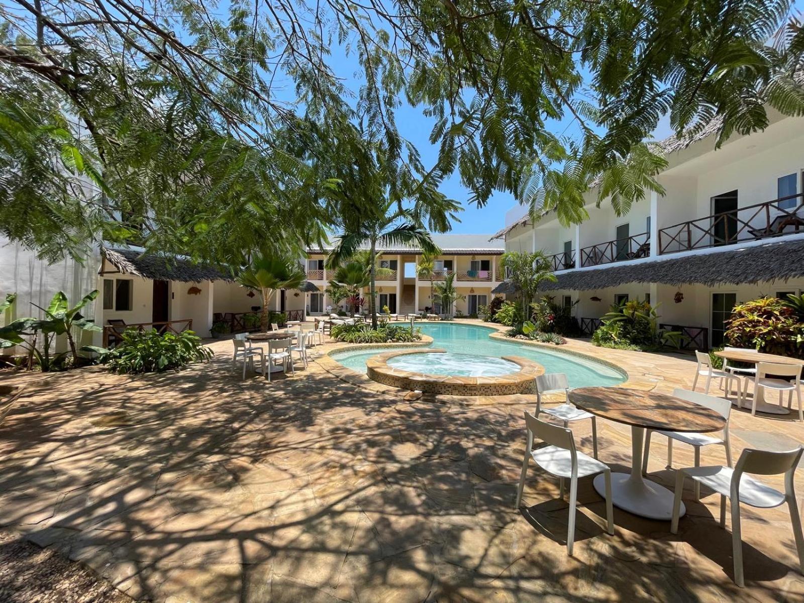Kibanda Lodge And Beach Club Nungwi Kültér fotó
